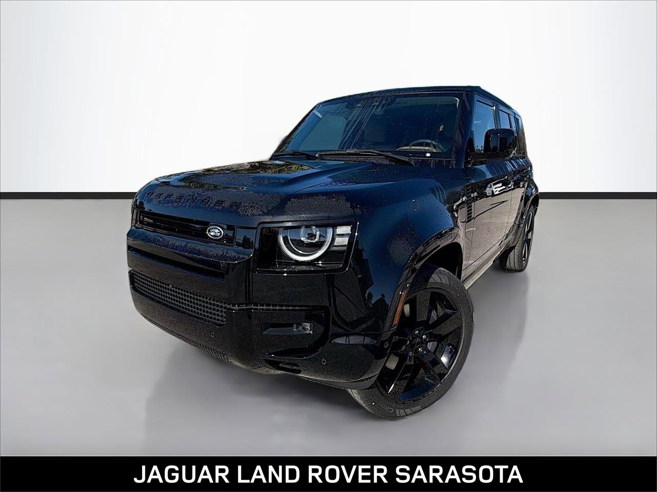 2026 Land Rover Defender X-Dynamic SE's photo