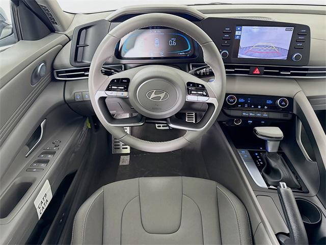 2025 Hyundai Elantra SEL Sport photo 27