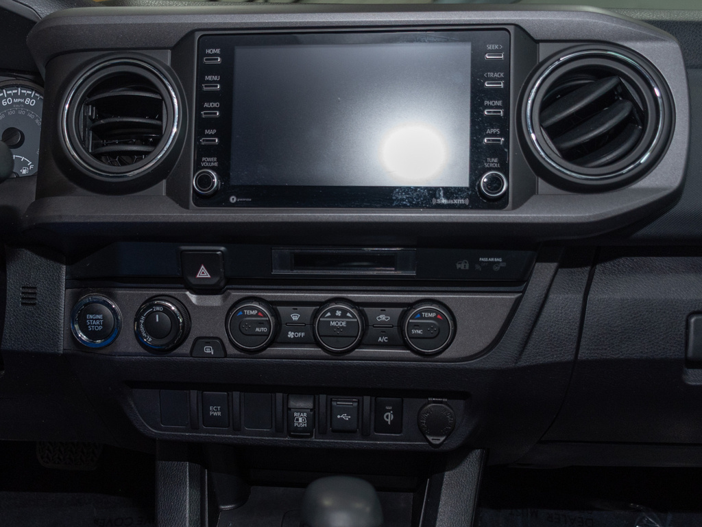2021 Toyota Tacoma TRD Off-Road photo 10