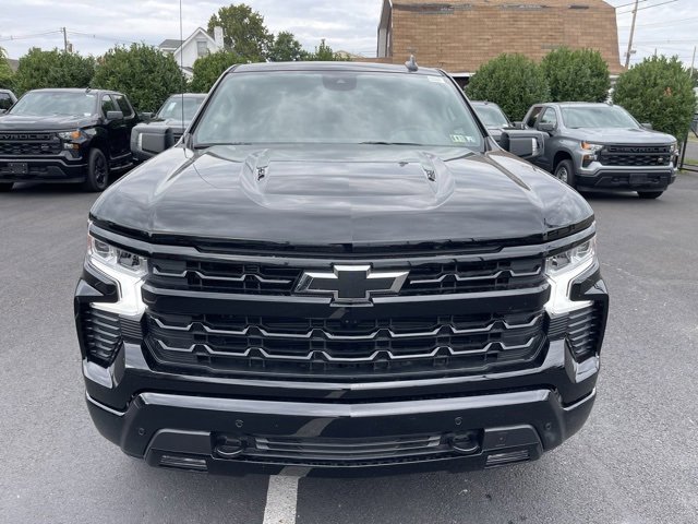 2025 Chevrolet Silverado 1500 RST photo 2