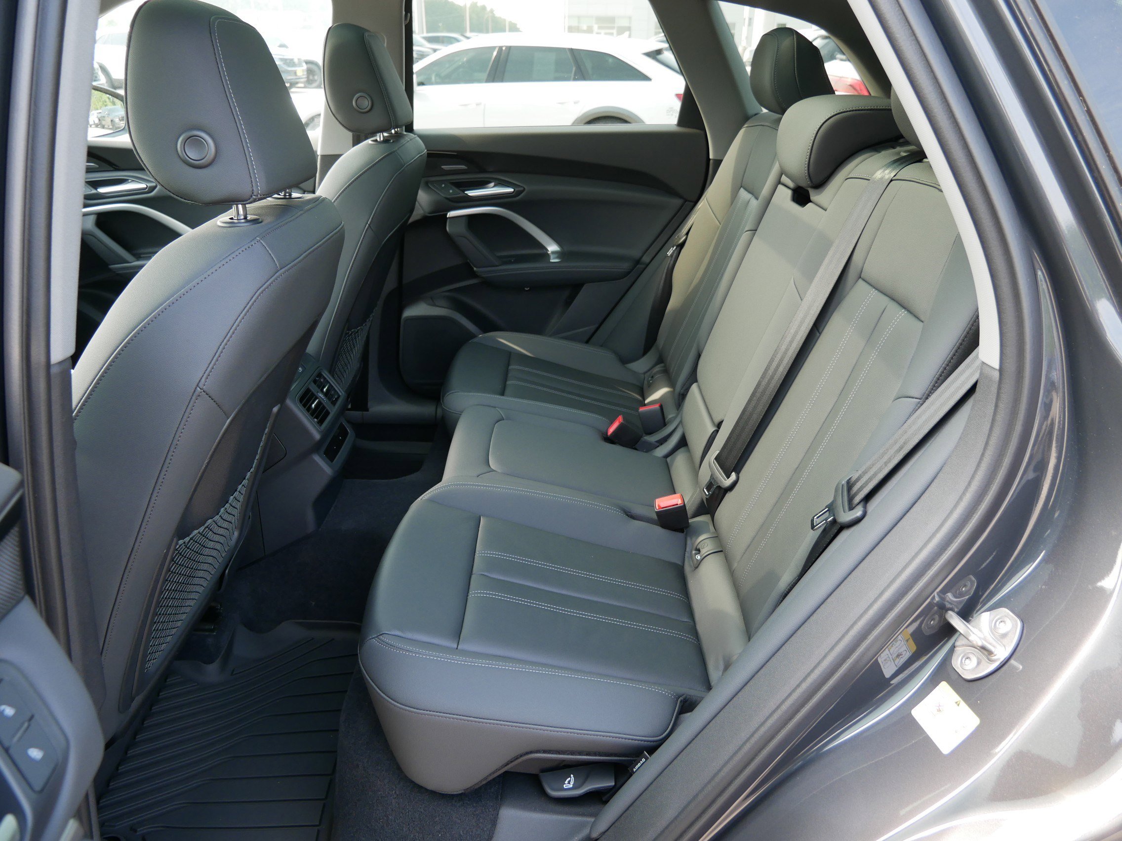 2025 Audi Q5 Premium Plus photo 9