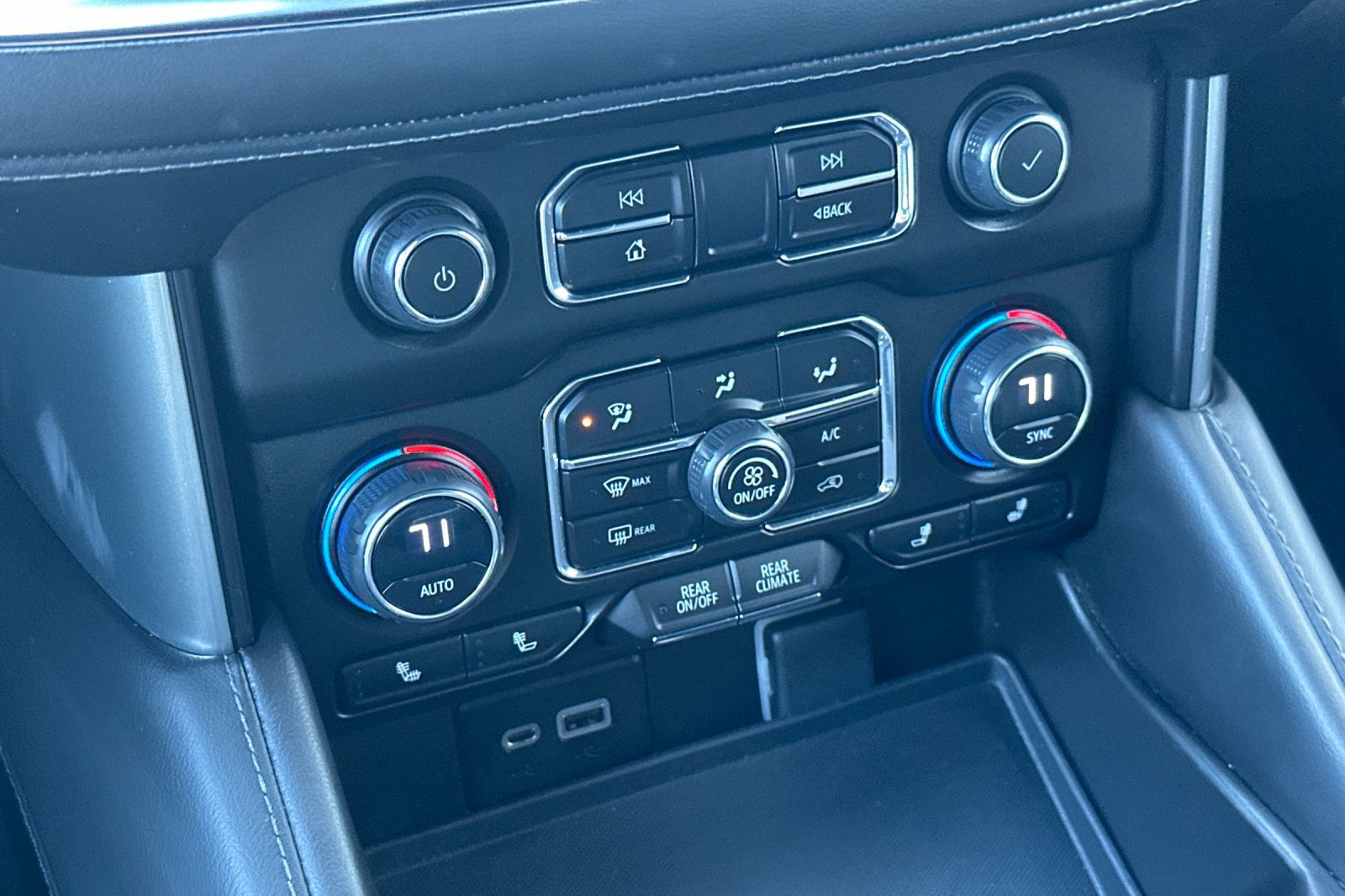 2023 Chevrolet Tahoe LT photo 18