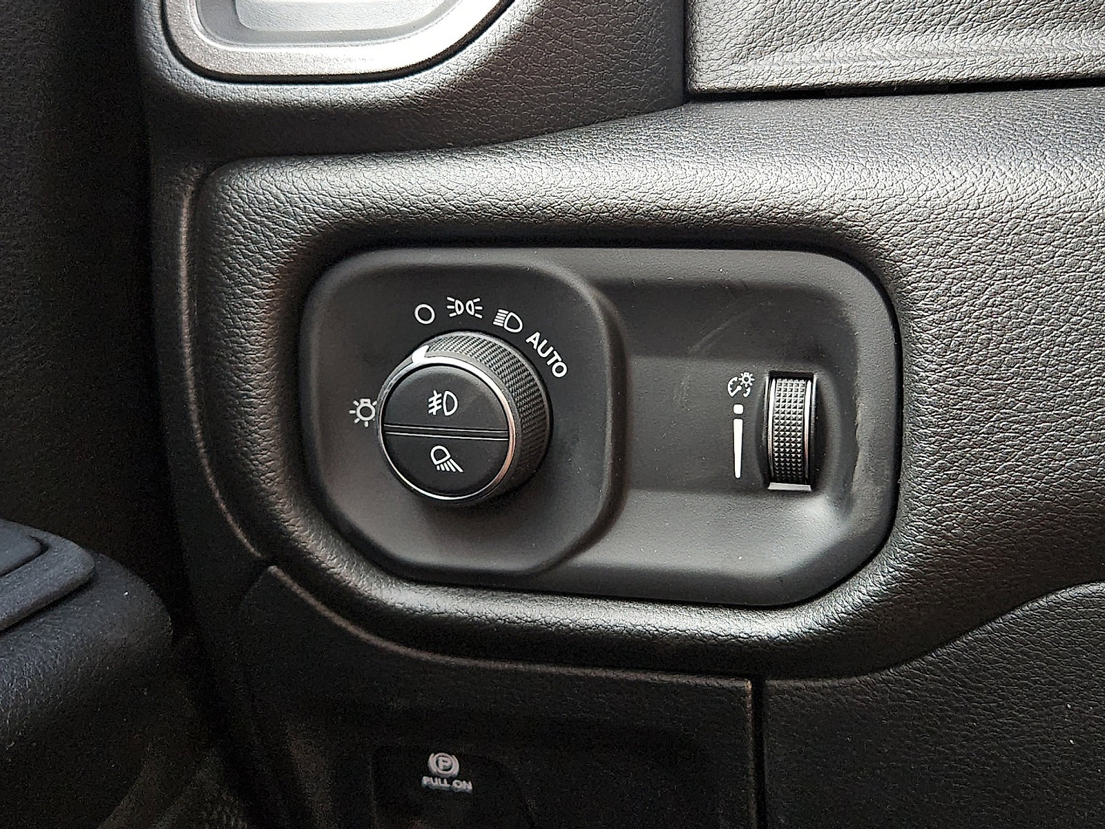 2026 Ram 1500 Express photo 13