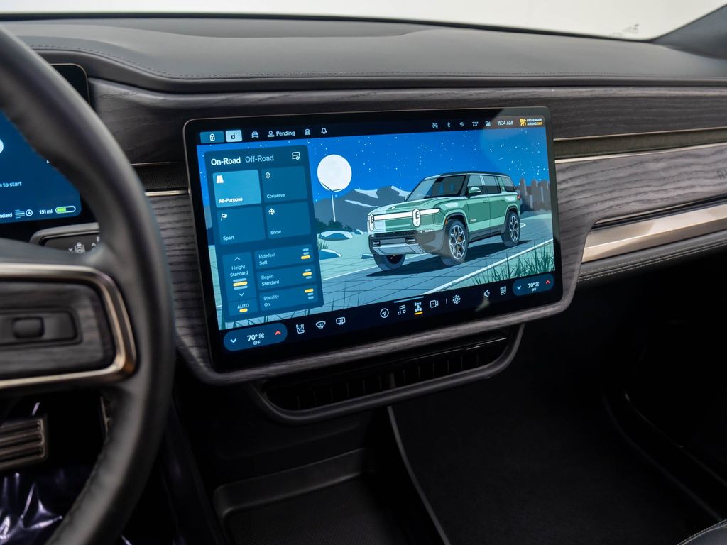 2022 Rivian R1S Launch Edition photo 23