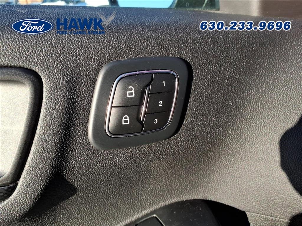 2023 FORD ESCAPE - Image 17