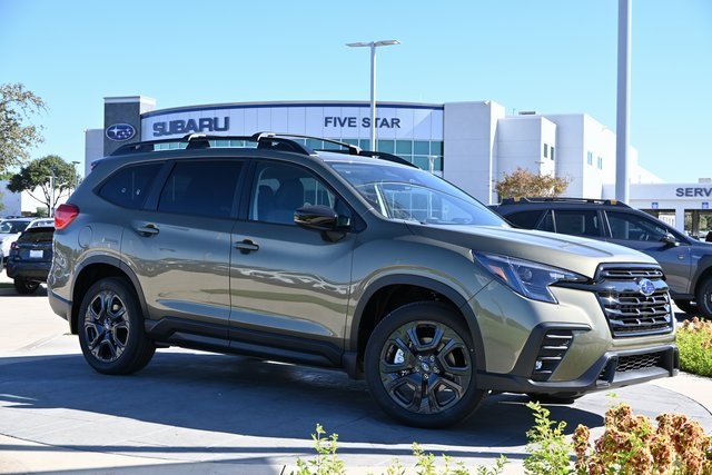 2025 Subaru Ascent Onyx Edition-Touring's photo