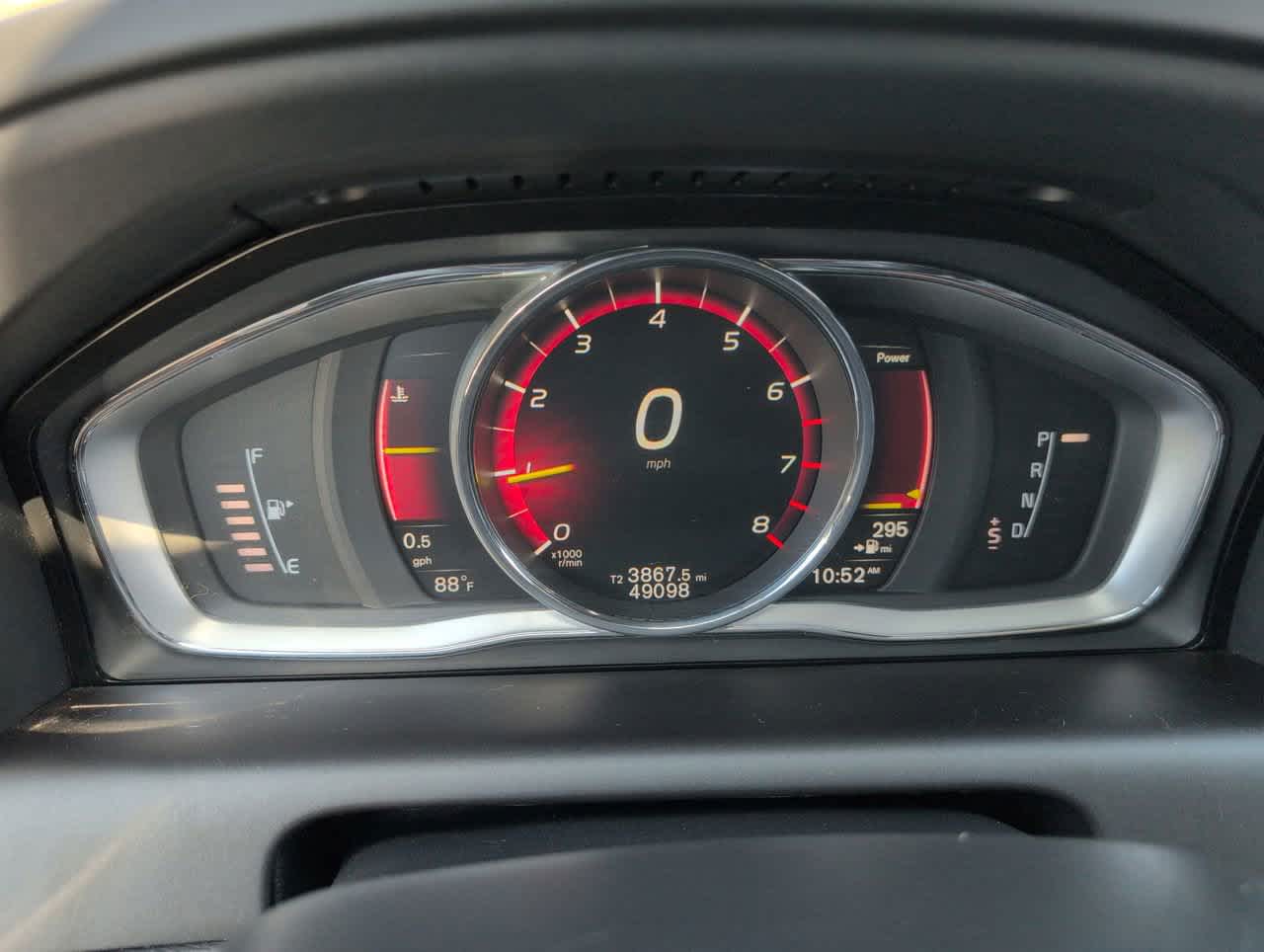 2017 Volvo XC60 Dynamic photo 33
