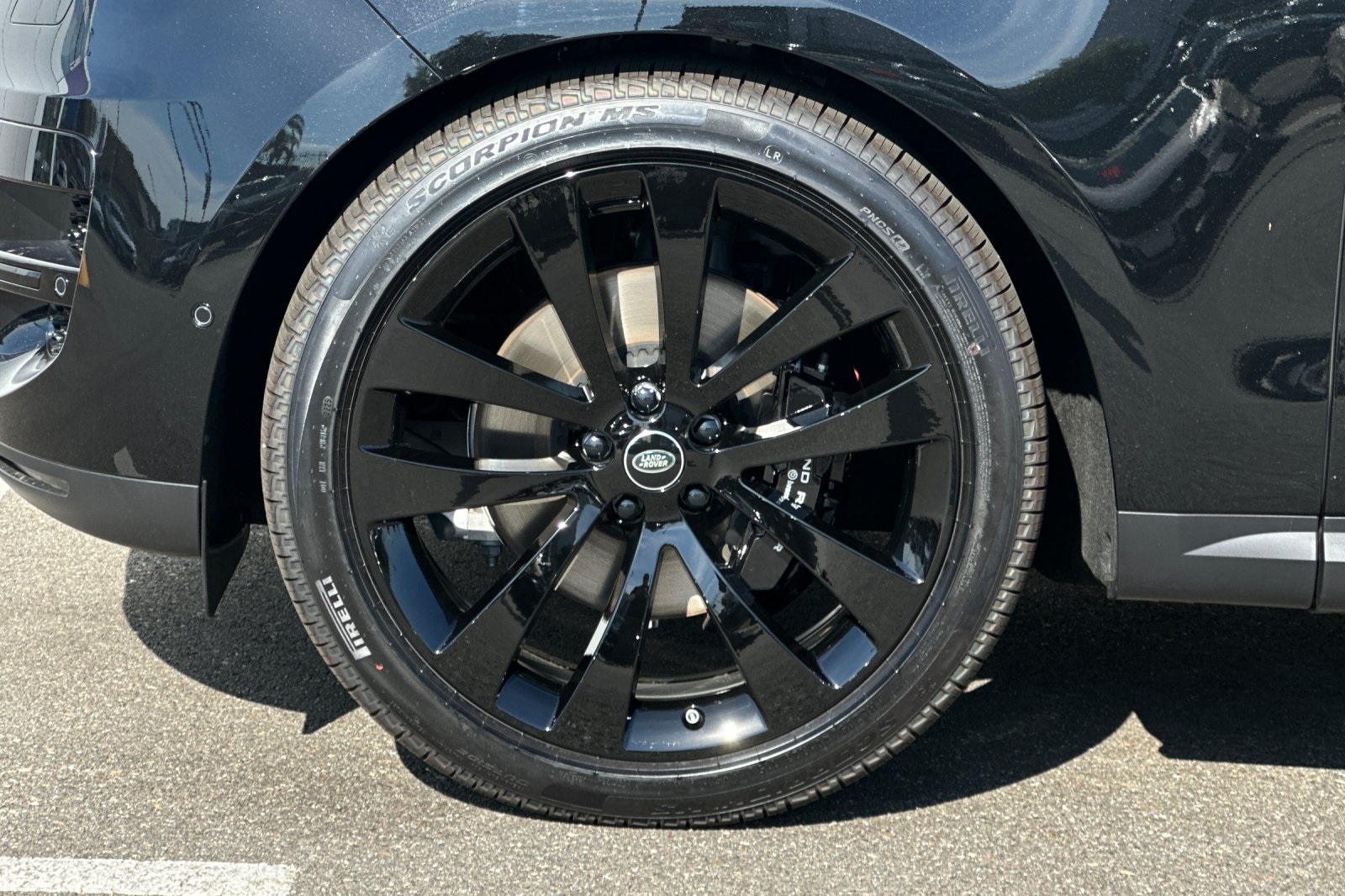 2025 Land Rover Range Rover Sport SE photo 32