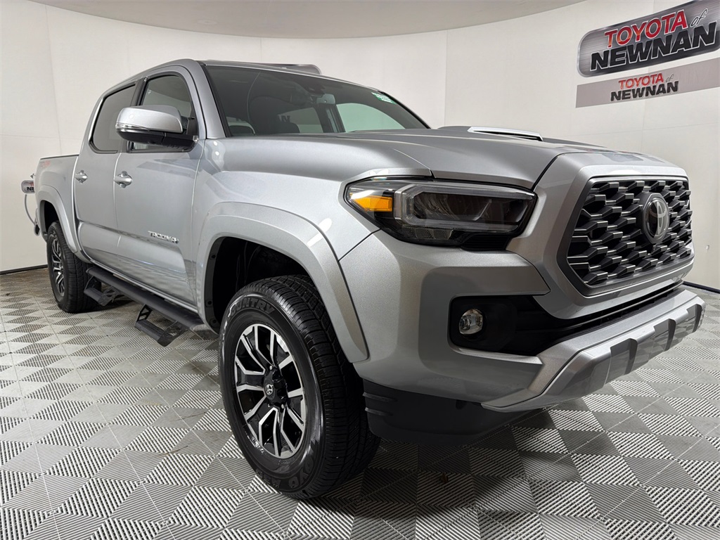 2023 Toyota Tacoma TRD Sport's photo
