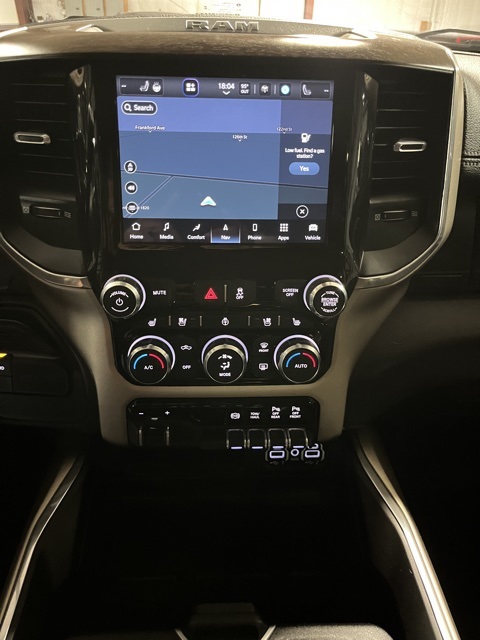2022 Ram 2500 Laramie photo 11
