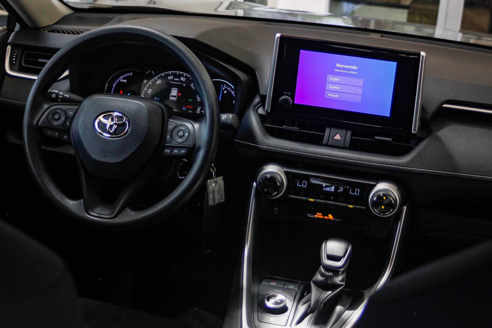 2025 Toyota RAV4 Hybrid LE photo 12