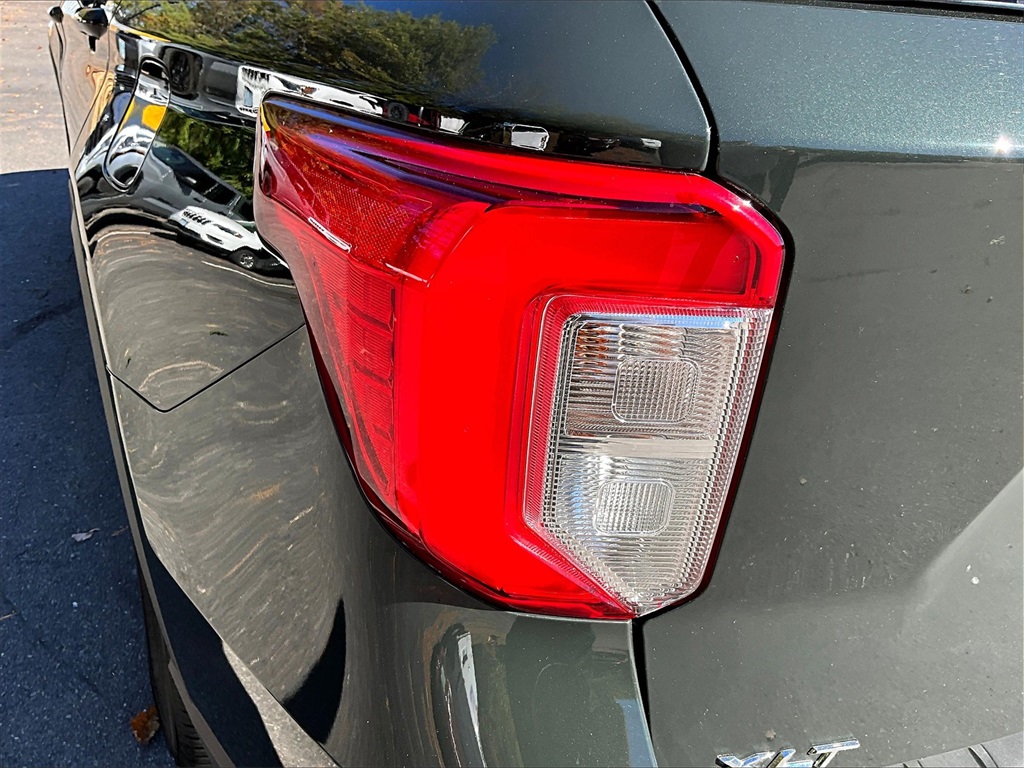 2022 Ford Explorer XLT photo 33