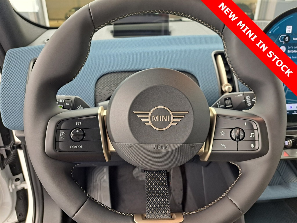 2025 Mini Countryman ALL4 Signature photo 16