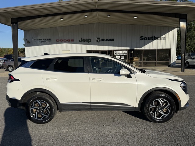 2023 Kia Sportage LX photo 4