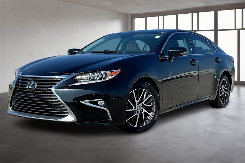2017 Lexus ES