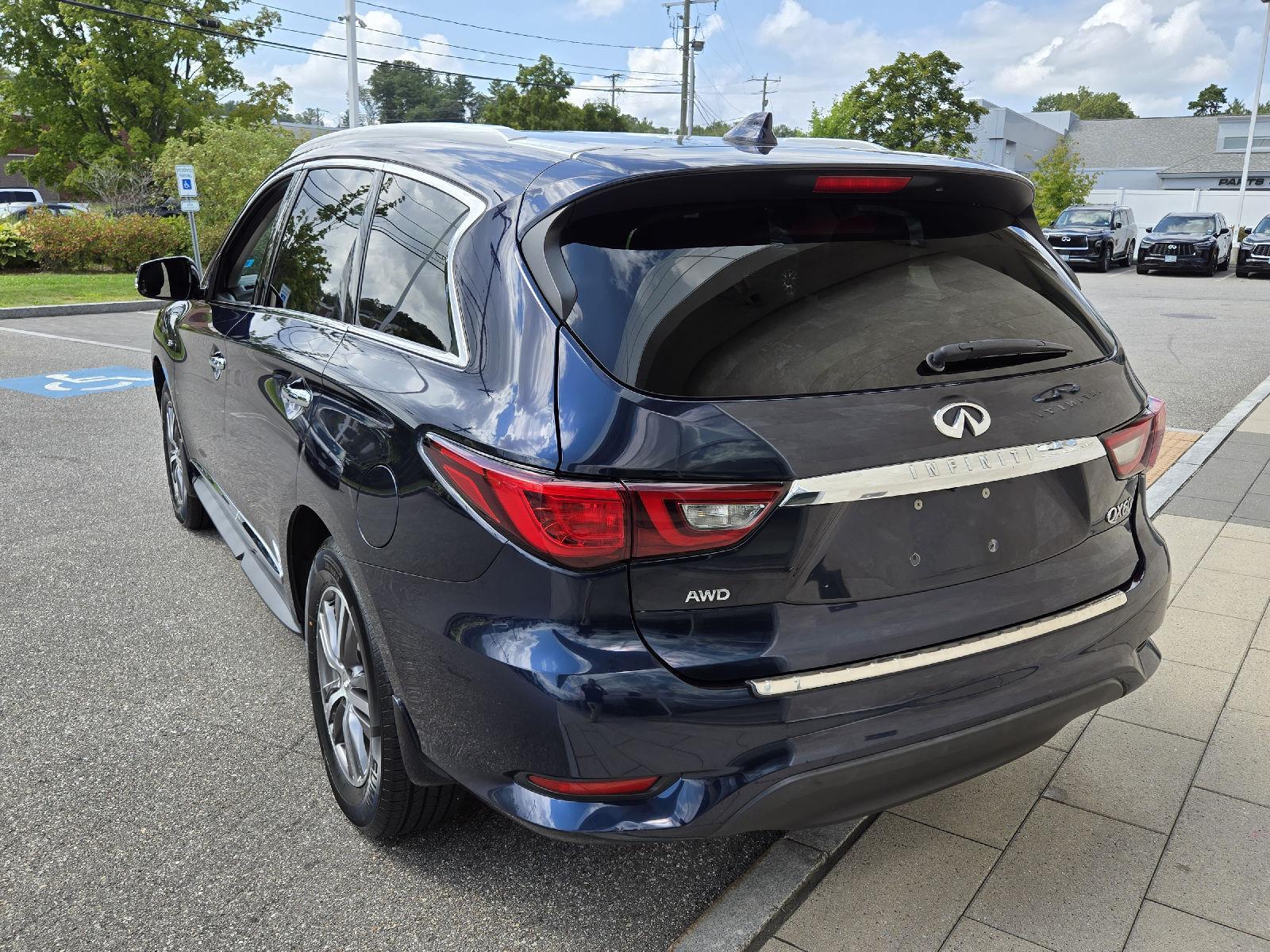 2019 Infiniti QX60 Luxe photo 8
