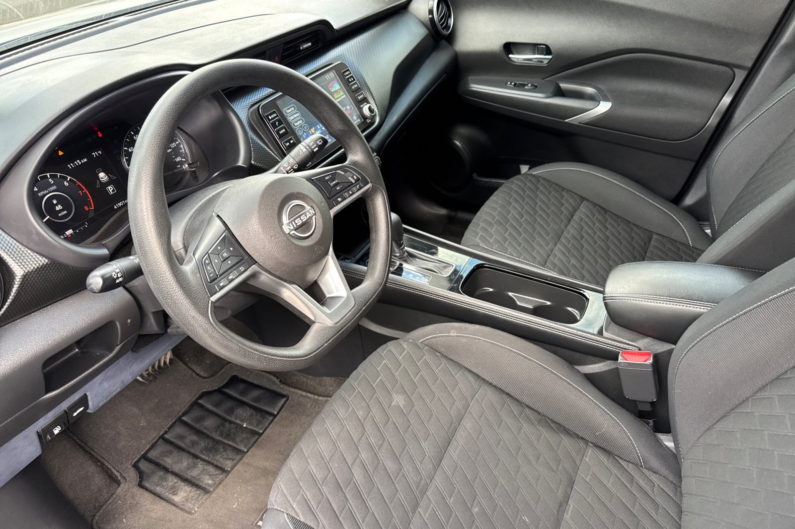 2022 Nissan Kicks SV photo 13