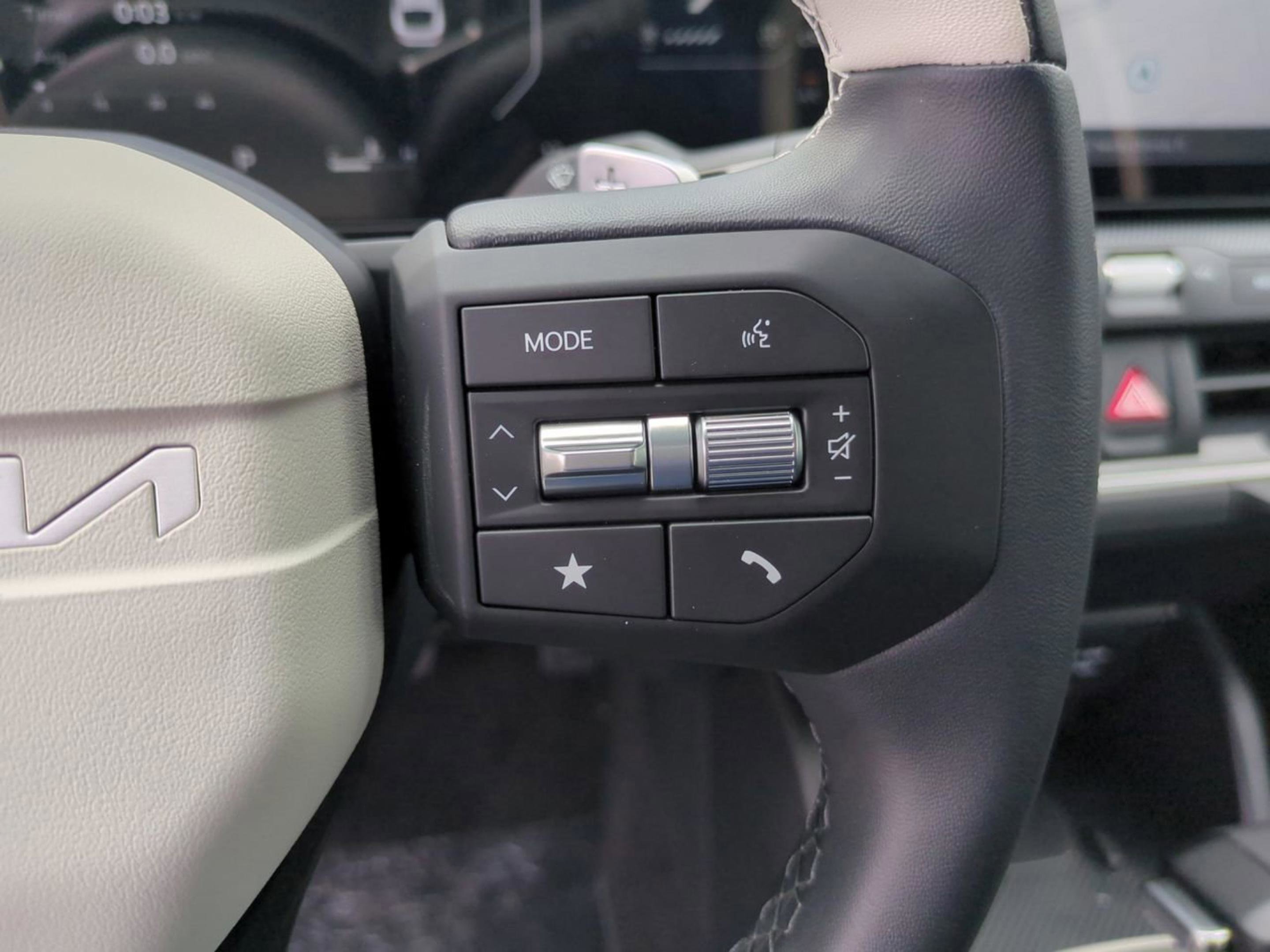 2025 Kia K4 GT-Line photo 23