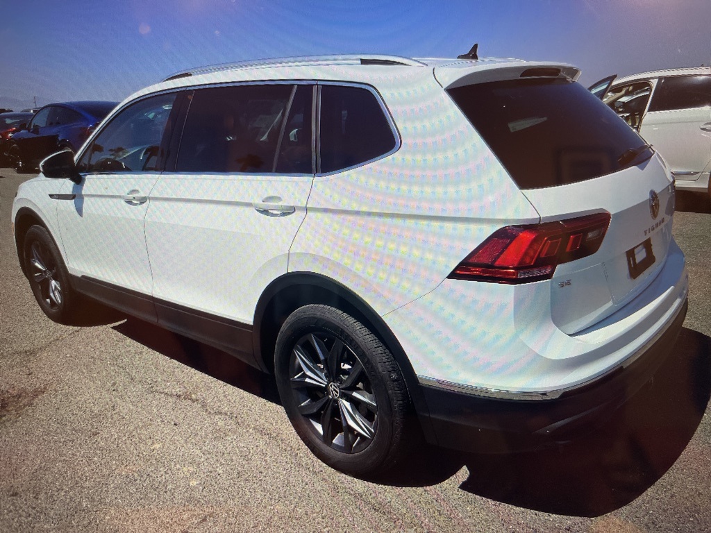 2024 Volkswagen Tiguan SE Wolfsburg Edition photo 3