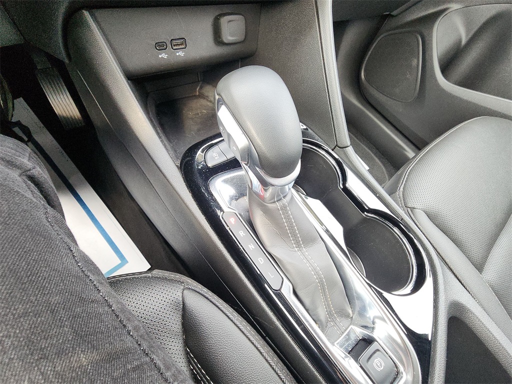 2024 Buick Encore GX Sport Touring photo 19