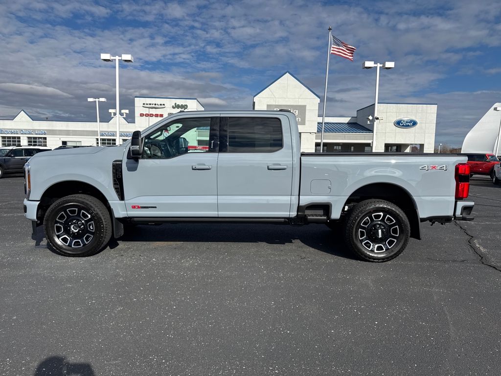 2026 Ford F-350 photo 2