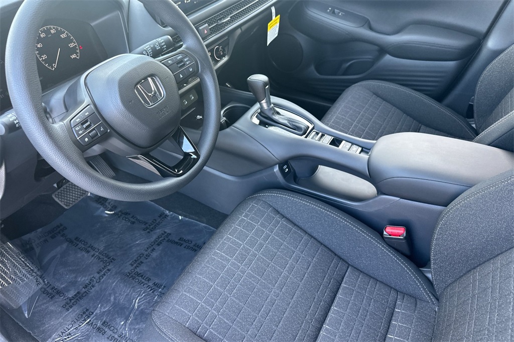 2026 Honda HR-V LX photo 10