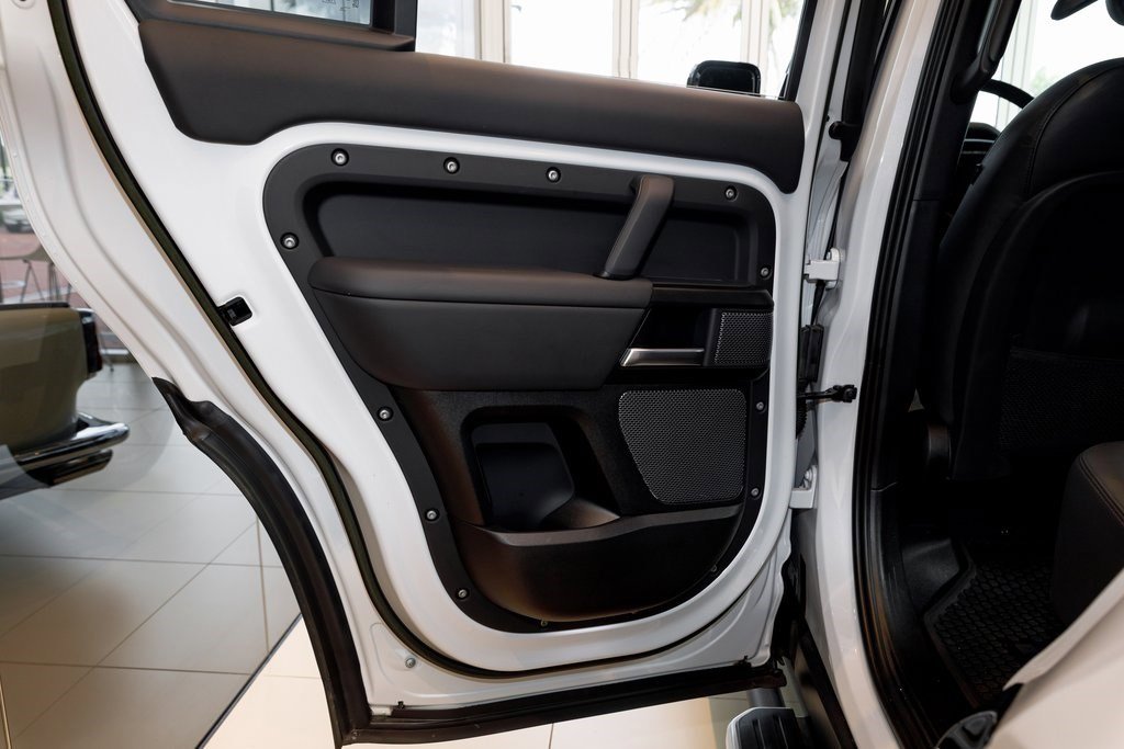 2023 Land Rover Defender 110 V8 110 Carpathian Edition photo 27