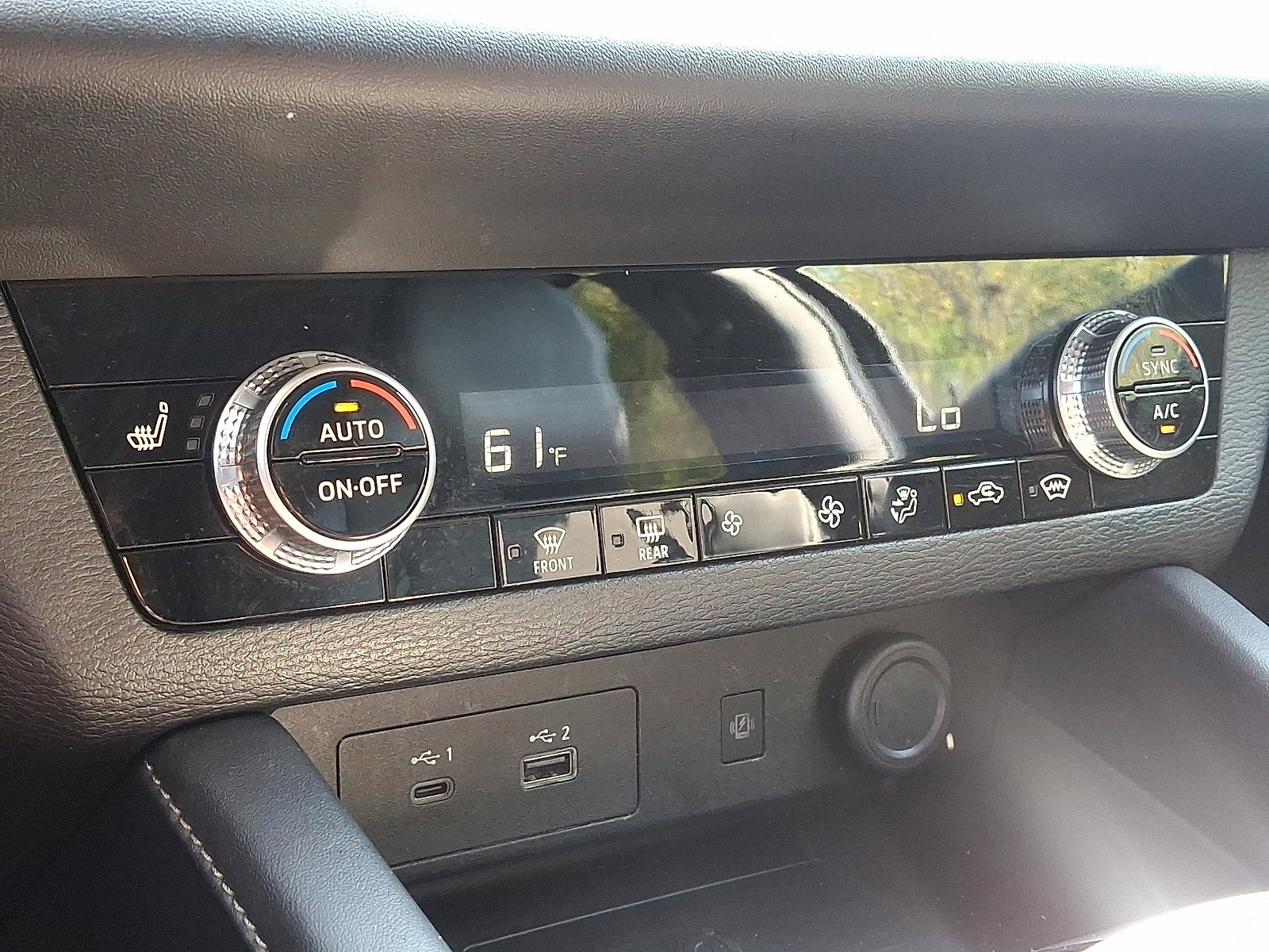 2024 Mitsubishi Outlander SE photo 12
