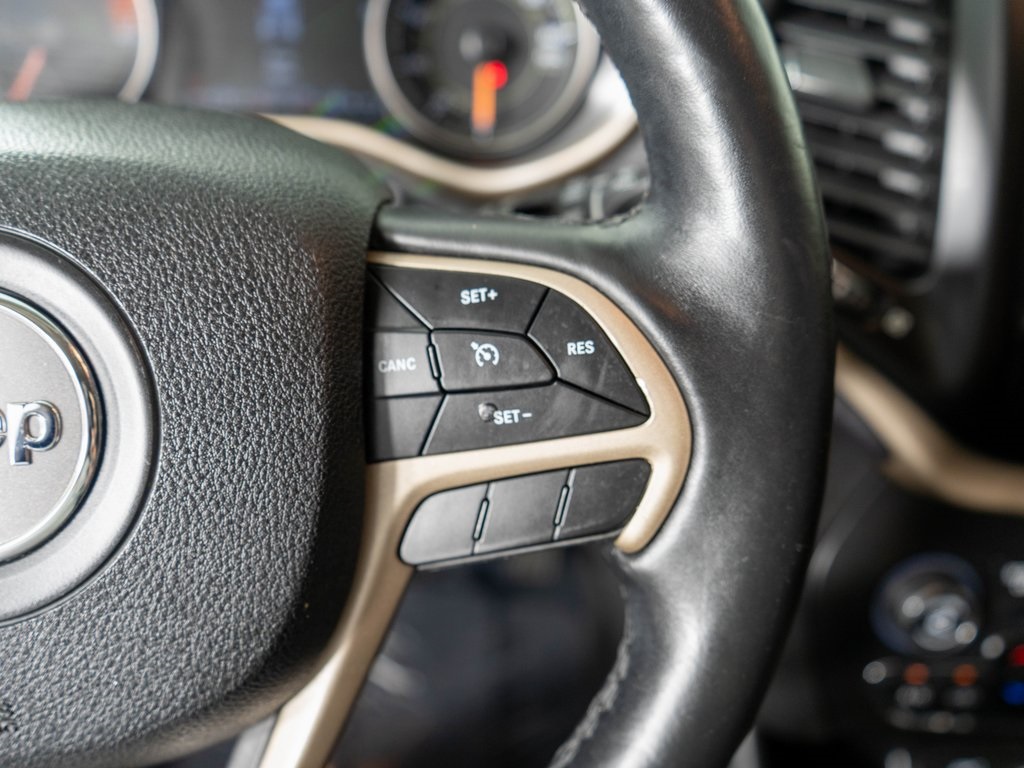 2018 Jeep Cherokee Limited photo 16