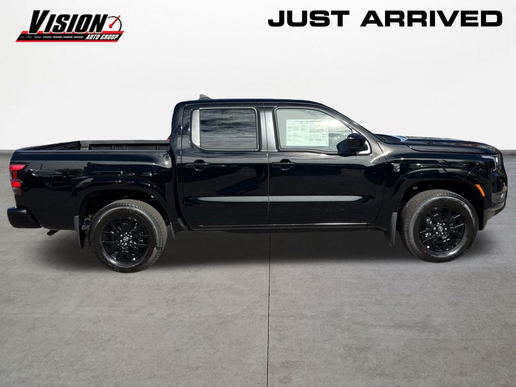 2026 Nissan Frontier SV photo 4