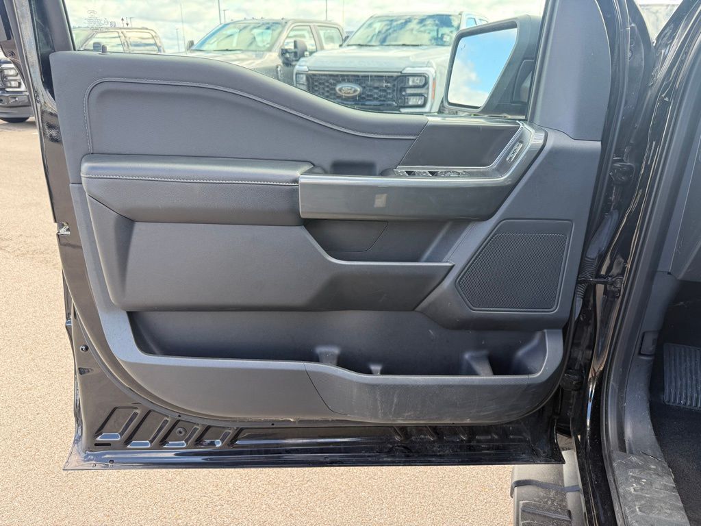 2022 Ford F-150 XLT photo 4
