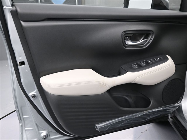 2026 Honda HR-V LX photo 2