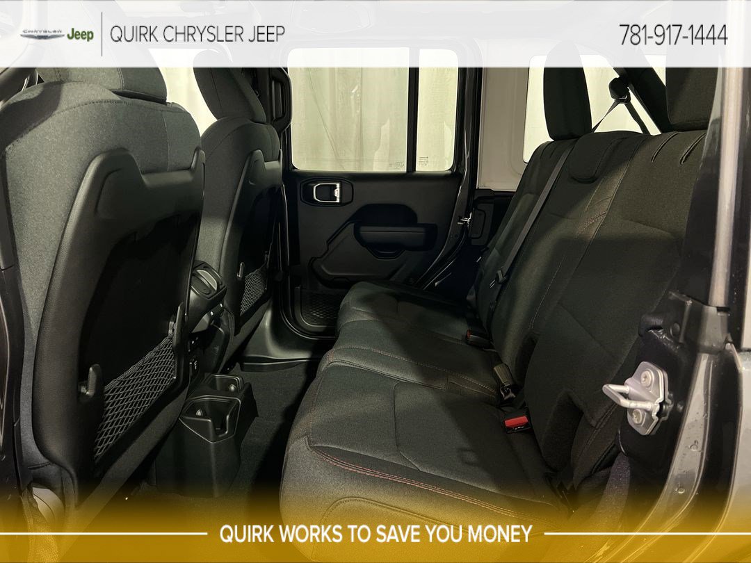 New 2025 Granite Crystal Metallic Clearcoat Jeep Rubicon image 19