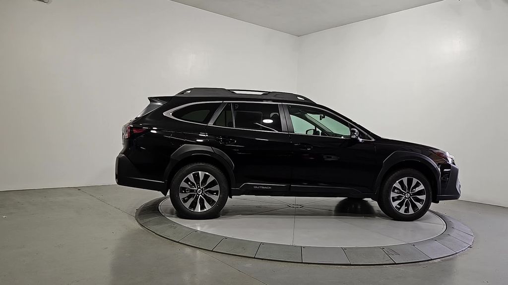 2025 Subaru Outback Limited photo 3