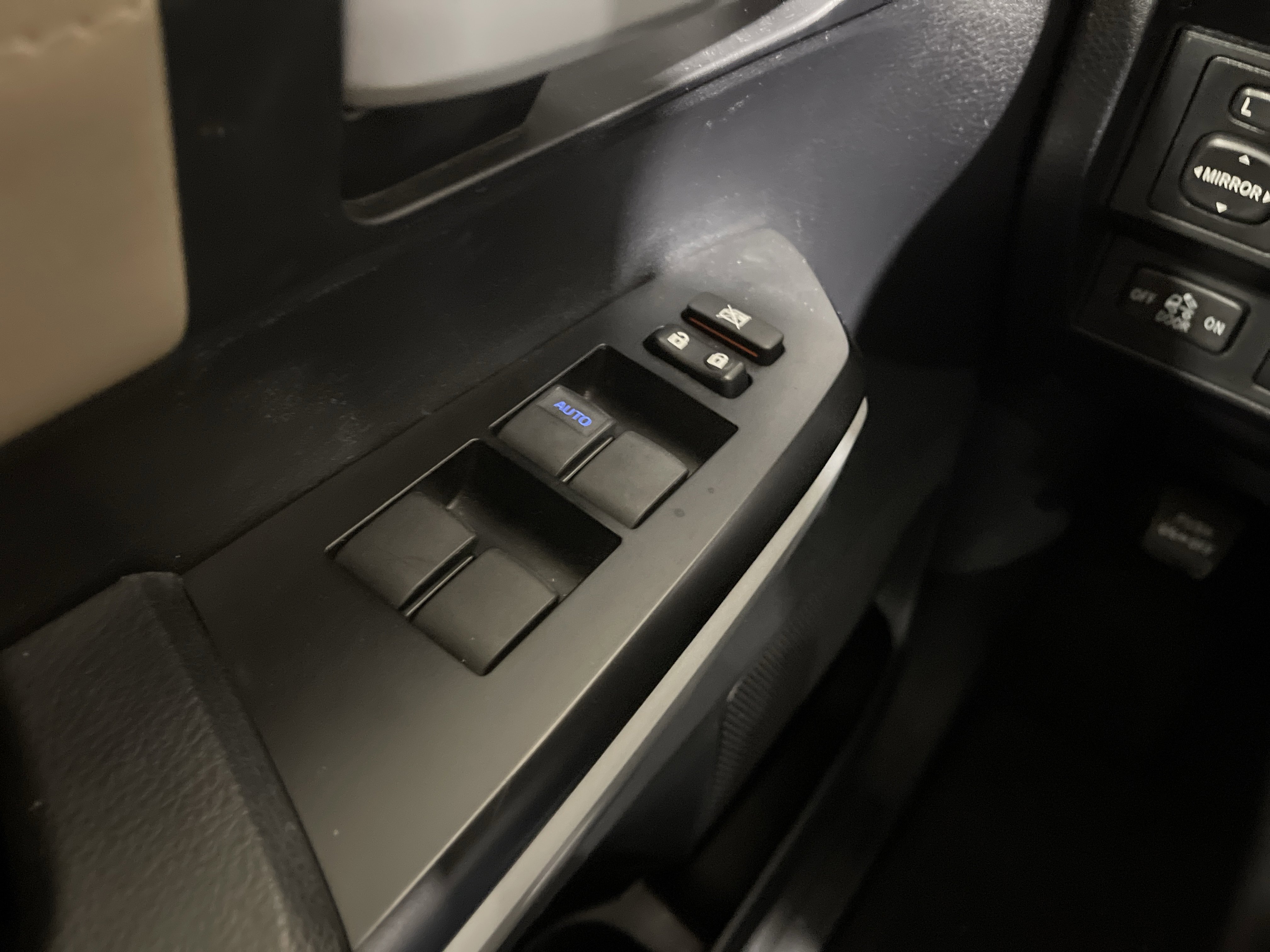 2021 Toyota Tundra Limited Grade photo 3