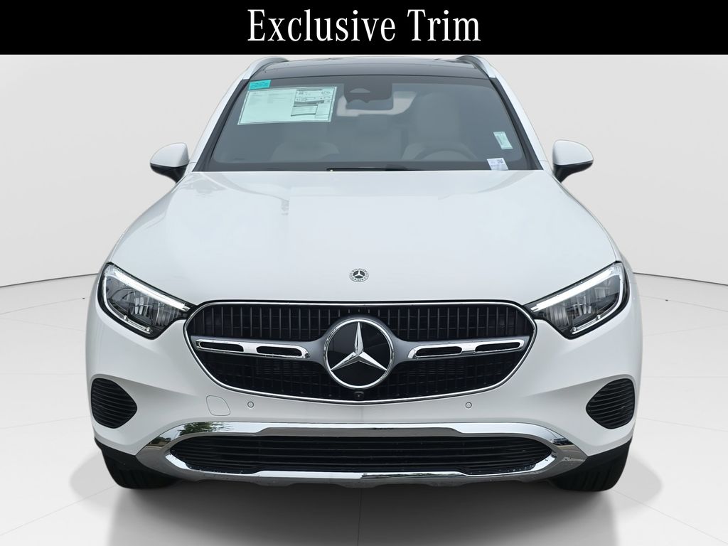 2025 Mercedes Benz GLC 300 4MATIC photo 2