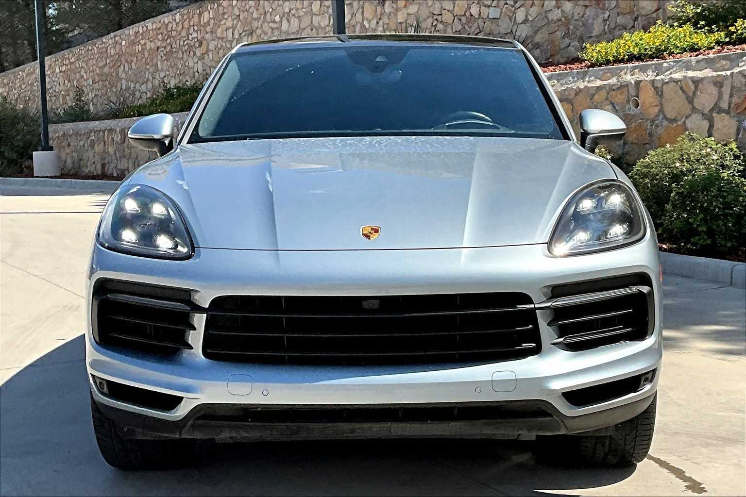 2021 Porsche Cayenne Coupe photo 10