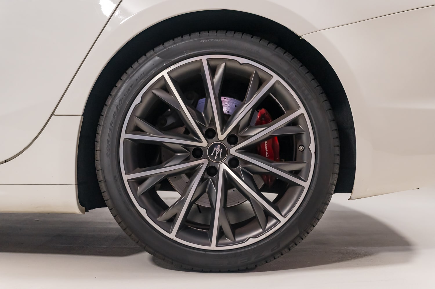 2022 Maserati Ghibli Modena Q4 photo 12