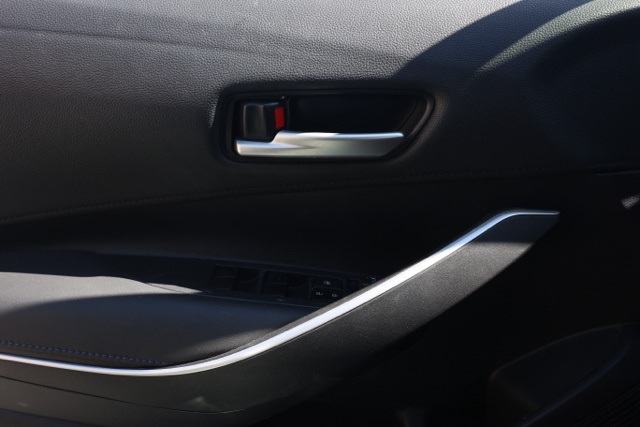 2020 Toyota Corolla SE photo 21