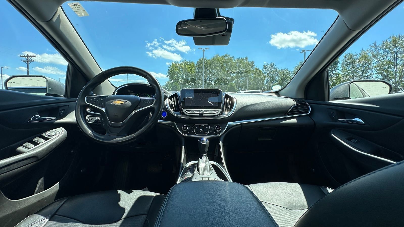 2018 Chevrolet Volt Premier photo 28