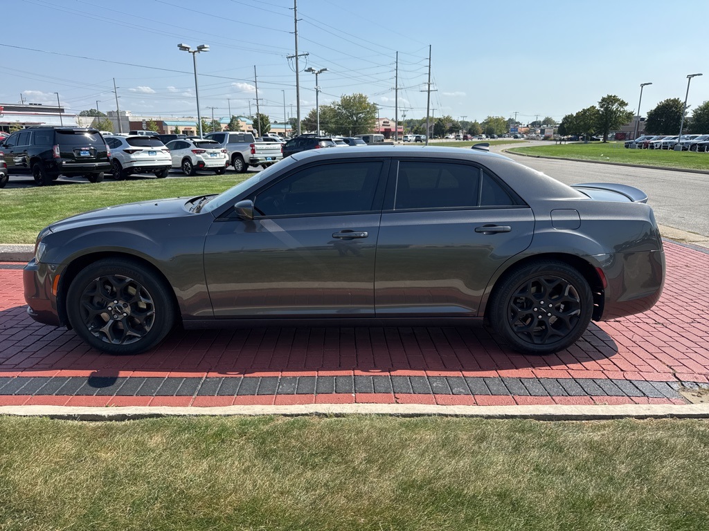 Used 2018 Chrysler 300 S with VIN 2C3CCAGG5JH226498 for sale in Schererville, IN