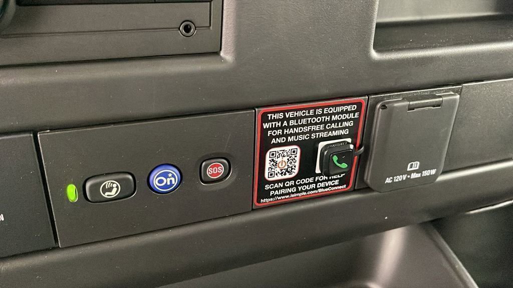 2025 Chevrolet Express Cargo 2500 photo 16
