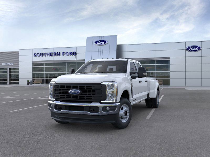 2025 Ford F-350 XL photo 2