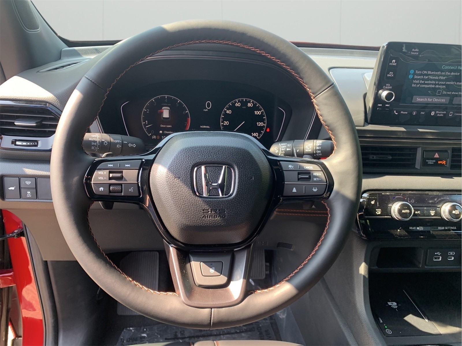 2025 Honda Pilot TrailSport photo 8