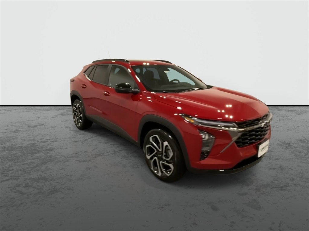 2026 Chevrolet Trax photo 2