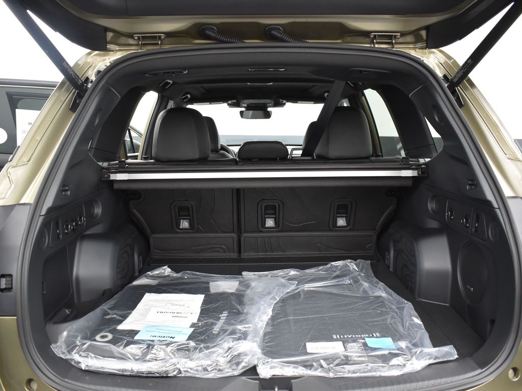 2025 Subaru Forester Limited photo 21