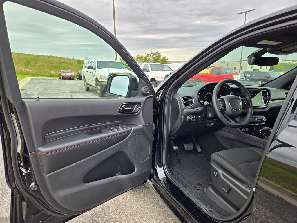 2026 Dodge Durango GT photo 4