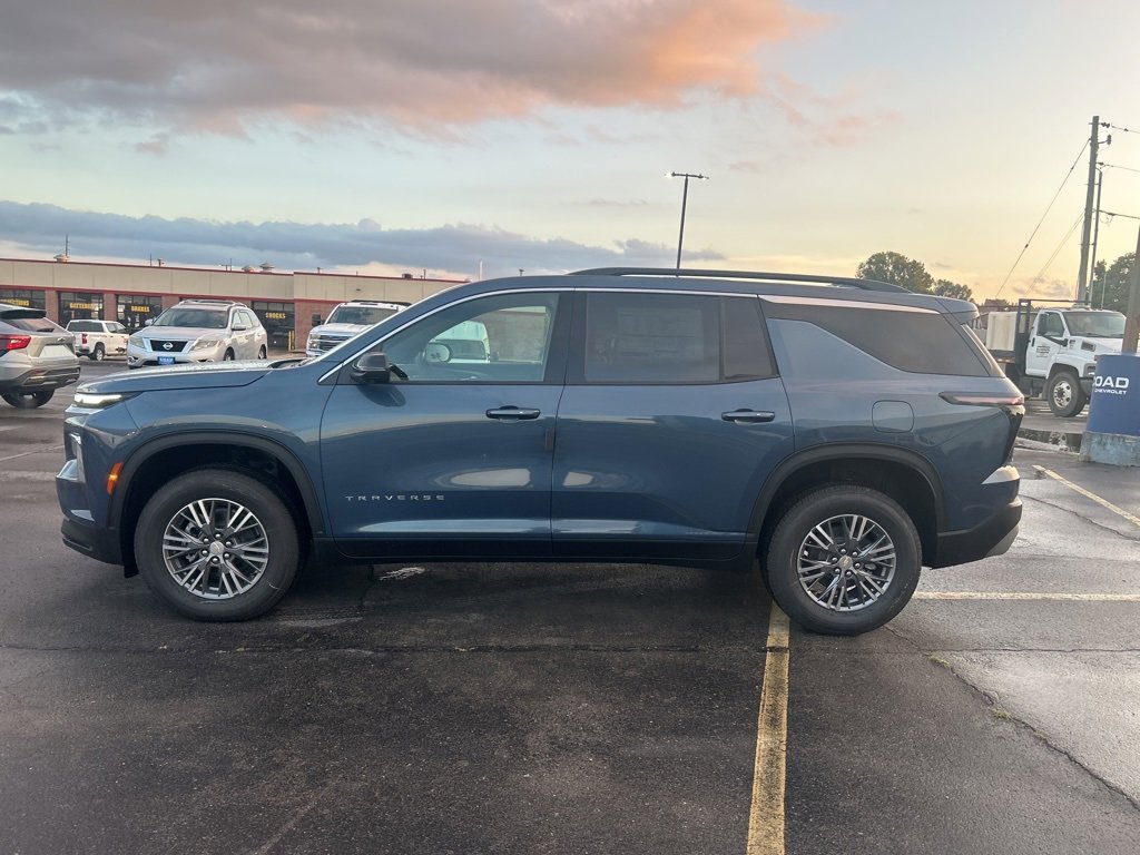 2026 Chevrolet Traverse photo 4