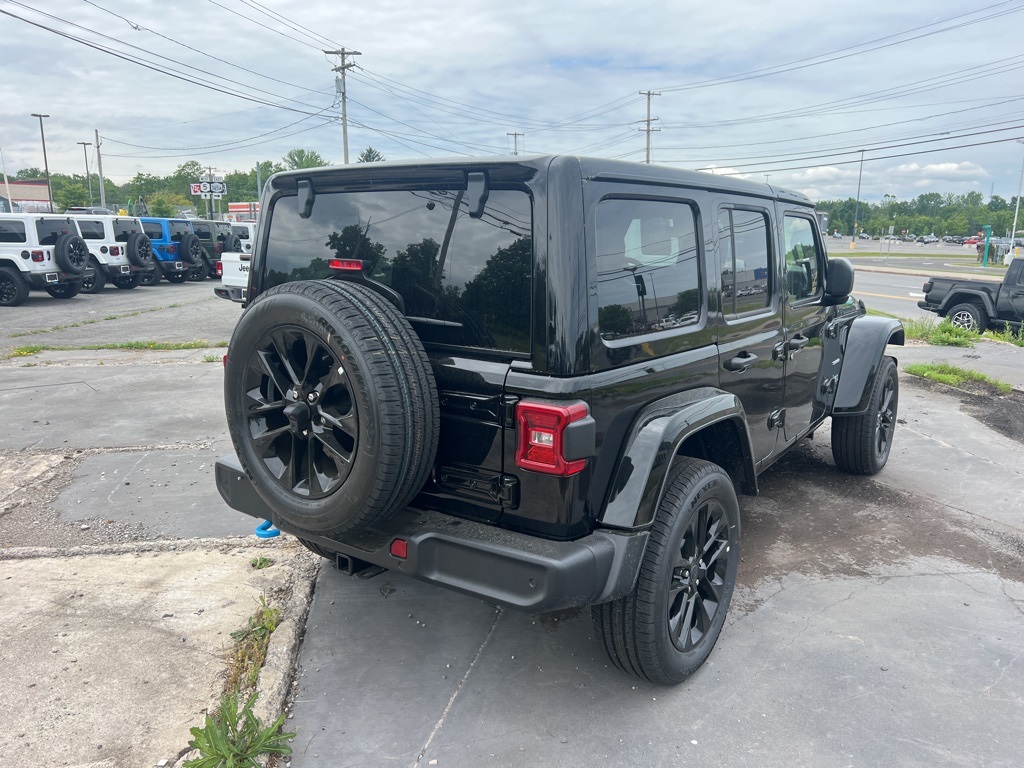 2024 Jeep Wrangler Sahara 4xe photo 3