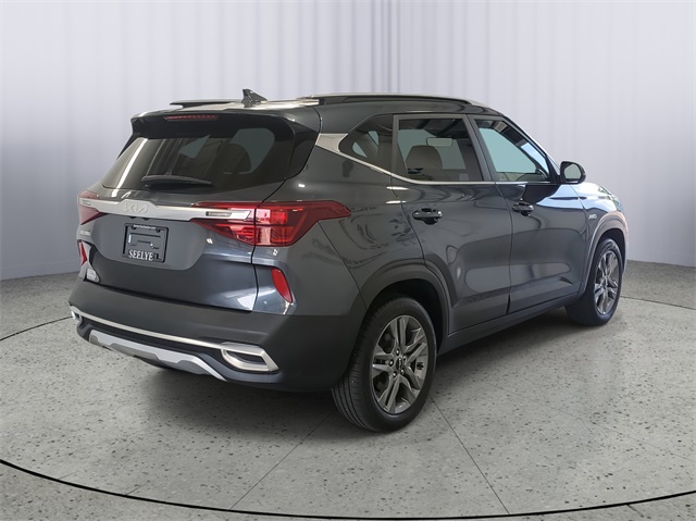 2022 Kia Seltos S photo 3
